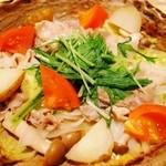 大戸屋   - 四元豚とたっぷり野菜の蒸し煮