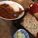 さか本 そば店 - ハヤシライスともり蕎麦のセット。