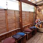 太山寺珈琲焙煎室 - 店内（暖房あり）