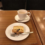 ギンザ エヌ - フルーツブランデーケーキとカフェオレのセット（税込み１１００円）