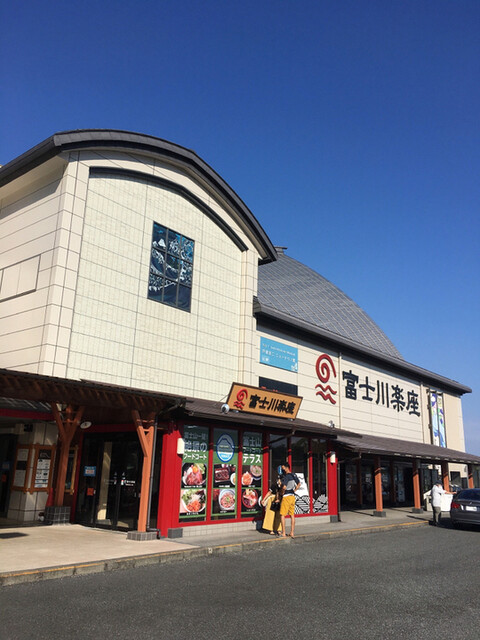 モーモーカフェ Mow Mow Cafe 柚木 ｊｒ カフェ 食べログ