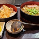 Fukumuro an - 天丼の合わせ重　1230円　味噌汁辞退しました。　