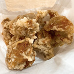 からあげ 金と銀 - 料理写真:金のもも肉唐揚げ