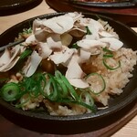 鉄板料理専門店 侘家三昧 - 5種のきのこご飯