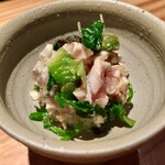 とり茶太郎 - ホロホロ鳥のなめろう　鶏肉も叩いて和えることでどんどん美味しくなるというお手本のような一皿です