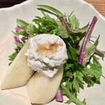 とり茶太郎 - 洋梨のサラダ　金時草（きんじそう）とも相性がいいですね