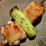 とり茶太郎 - 比内地鶏のねぎま　ねぎが主張するねぎまってある意味すごい　比内地鶏に負けていませんよ