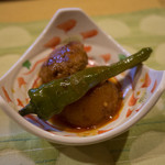 Shokuraku Shubou Suda - お肉とじゃが芋と青唐辛子の煮物