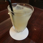 割烹 新多久 - 佐渡のりんごジュース(400円)