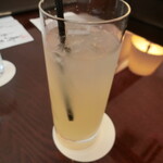 割烹 新多久 - 福田農場のかぼすジュース ソーダ割り(500円)