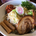 中華そば 味万 - チャーシューがバカうま