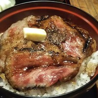 赤坂 津つ井 総本店 - 赤坂名物ビフテキ丼