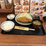 Yawaraka Tonkatsu Katsu Bee - 