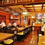 陳家私菜 - 明るい店内