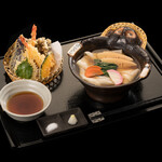 Assorted tempura and kake
