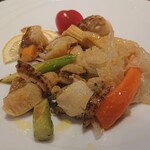 Yume Kichi - ホタテ貝と野菜のニンニクバター炒め
