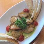 イタリアンカジュアルダイニング何駄感駄 - 帆立のピカタブルギニヨンソース