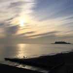 Kamakura Katsutei Aratama Souhonten - 七里ヶ浜からの江の島