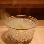 鮨 しみづ - 金目鯛炙りの燻製仕立て