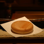 鮨 しみづ - コーヒー餡最中