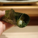 鮨 しみづ - 炊き立てのシャリと山葵の巻物