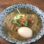 ラーメン イッケン - 桜エビが美しい！海老の香りと塩味が絶妙でする。