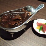 東洋軒 - カレー&薬味。薬味の福神漬けが予想外の旨さ。