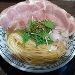 麺屋 マルヨシ - 飛魚マグロ節ラーメン