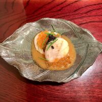 鉄板焼き いわ倉 - 帆立と次郎柿と生いくら