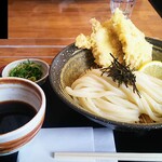 うどん松もと - とり天ざる750円 