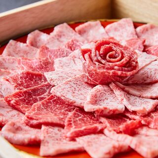 香水亭「肉乃華」シャッターチャンスをお見逃しなく