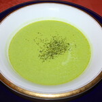 ベルマリン - ビーフシチューはホウレン草スープが来ました