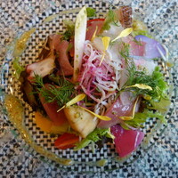 ペルゴーラ - .....ペルゴーラ人気の獲れたて鮮魚と鎌倉野菜の湘南風サラダ.....