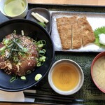 うちんくの食卓 - 「鰹の漬け丼」(1000円)+「土佐のじゃこ天」(600円)