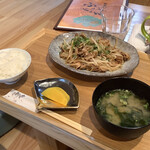 Fuujon - 豚の七福生姜炒め定食 700円