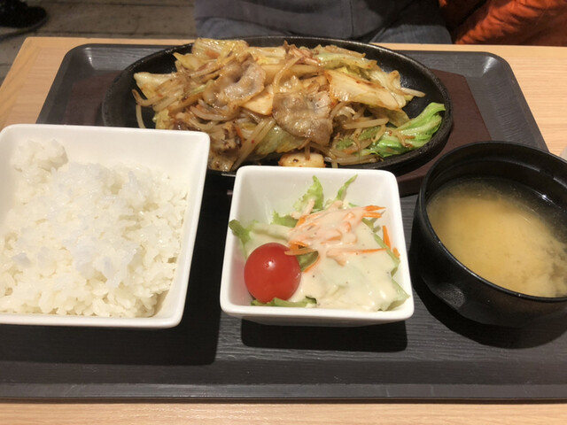 下北沢で学食より安くて美味しいランチ その価格は440円 税込 By Korosuke239 鉄パン2プラス8号 下北沢 居酒屋 食べログ 下北沢で学食より安くて美味しいランチ その価格は440円 税込 By Korosuke239 鉄パン2プラス8号 下北沢 居酒屋 食べログ