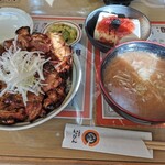 十勝豚丼 いっぴん 帯広本店 - 