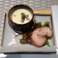 炭火割烹 大嶋 - 安納芋と下仁田葱のスープ
                      豚低温ロースト