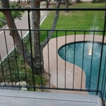 あわじ浜離宮 別荘 鐸海 - 2012_あわじ浜離宮 別荘 鐸海_庭にはプールが。当然冬なので使えず。