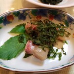 ペンションみなもと - カンパチのワサビ醤油漬け【べっこう】（二日目の朝食）