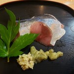ペンションみなもと - 尾赤アジの刺身（二日目の夕食）