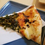ペンションみなもと - 島海苔と青唐醤油漬けのピザ（二日目の夕食）