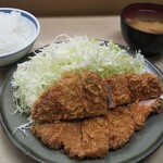 いもや - とんかつ定食 しじみ汁