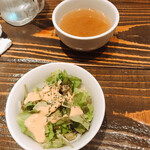 Sute-Ki Ando Hamba-Gu Semmonten Niku No Murayama - サラダとスープ