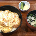 Irohaya - かつ丼（税込950円）