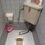 麺屋彩々 - 和式の上、、、真夏は地獄の様に暑かった・・・