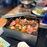 ハルヤマシタ 東京本店 - 海外逆輸入ちらし寿司神戸牛炭火焼合盛り