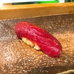 すし匠 - 大間本鮪(160kg)の赤身のにぎり