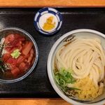 まぐろ丼とぶっかけうどん（冷）＠熟成うどんなかや（2020年4月某日）