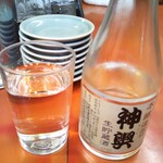 丸吉飯店 - 日本酒冷酒 800円(税込)(2020年12月9日撮影)